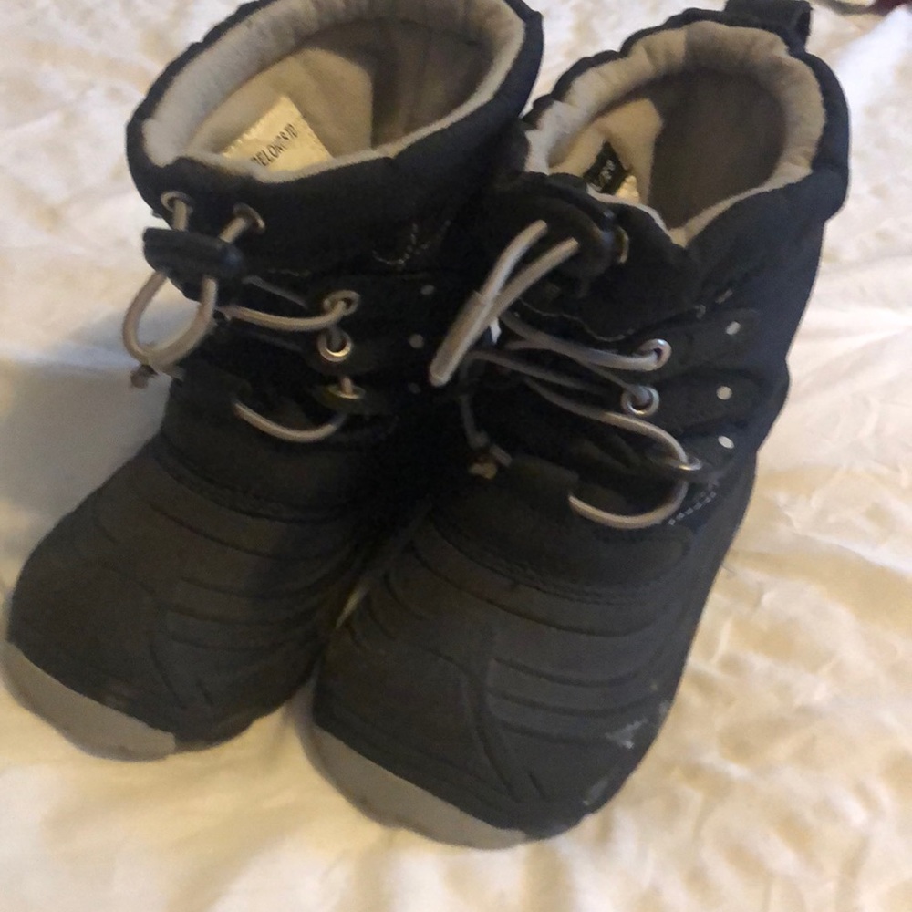 snow boots